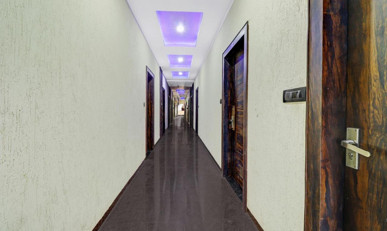 Itsy Hotels Anjali Mahal 500, Mtrs From Mathura Railway Station Exterior photo